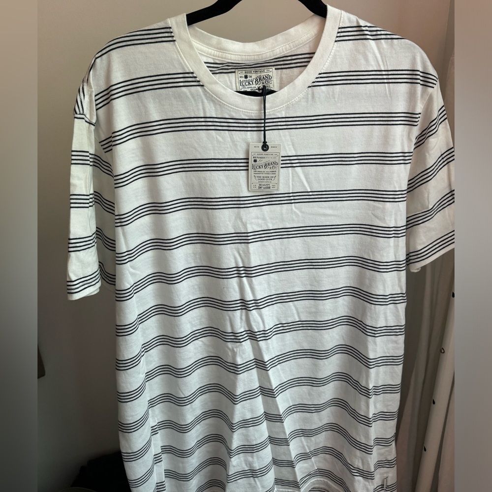 Brand new with tags LUCKY BRAND t-shirt size XL
